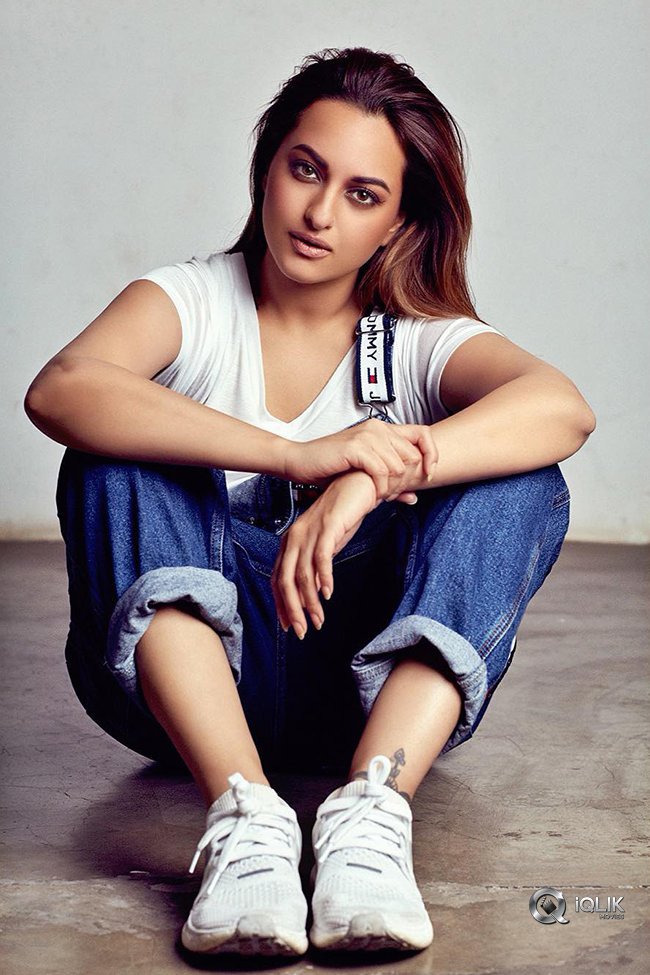 Sonakshi-Sinha